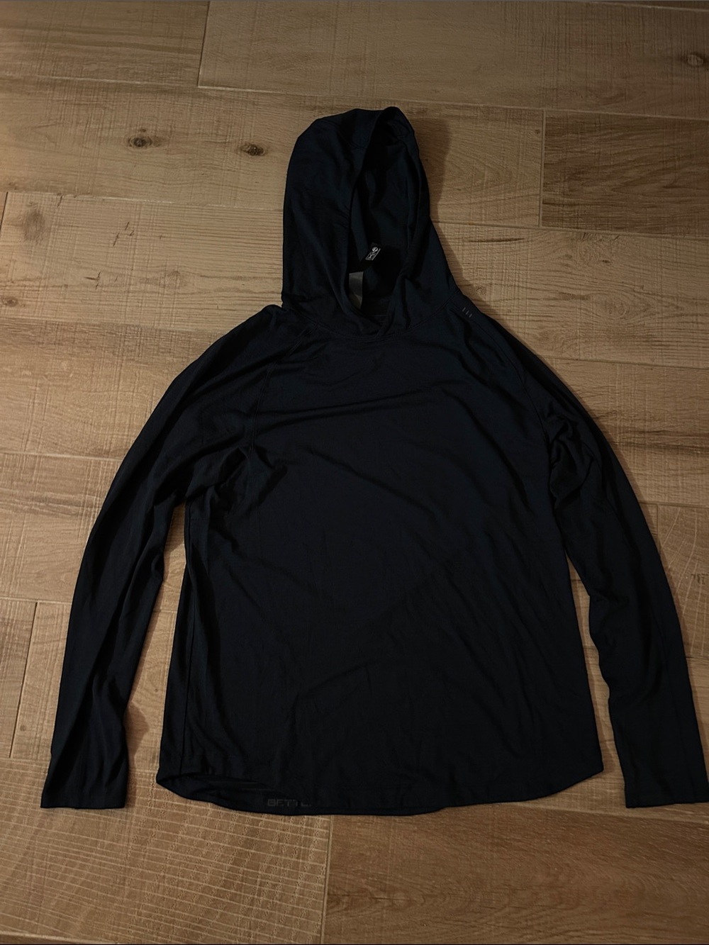 lululemon athletica Men's Black Hooded Long-Sleeve Pullover